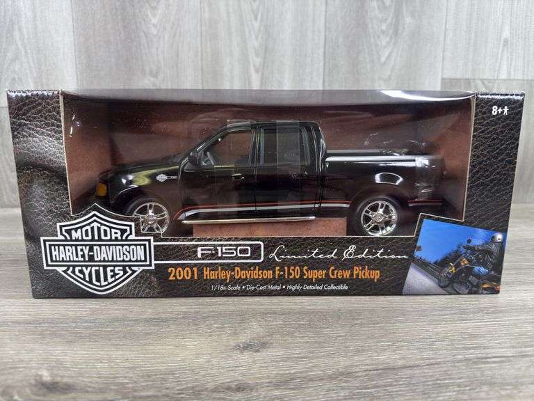 2001 Ford F150 Harley Davidson Super Crew Pickup, 1/18