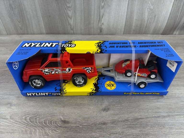 Cart Racing Adventure Set, 15 1/2” Long, Nylint Toys