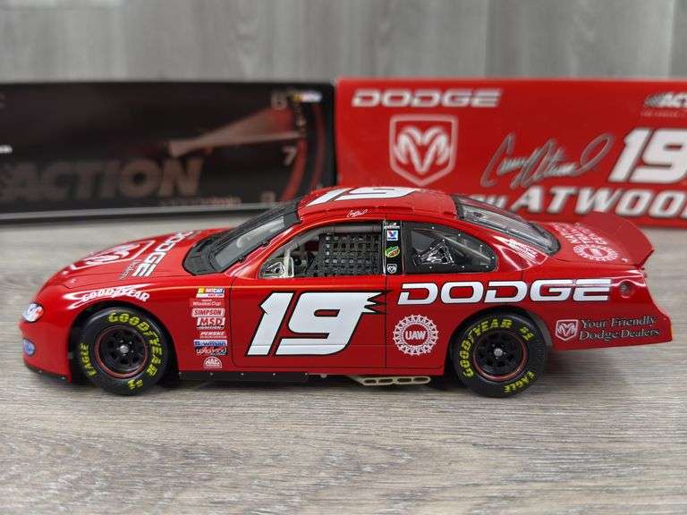 Casey Atwood #19 Dodge 2001 Intrepid R/T Clear Window Bank, 1/24, Limited Edition, #121/1200, Action
