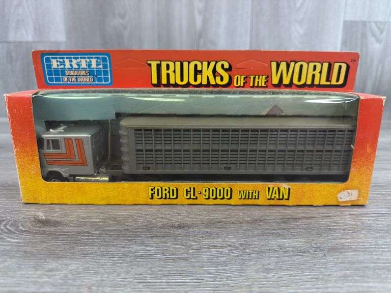 Ford CL-9000 W/Van, 1/64, Ertl, Trucks & Miniatures Of The World