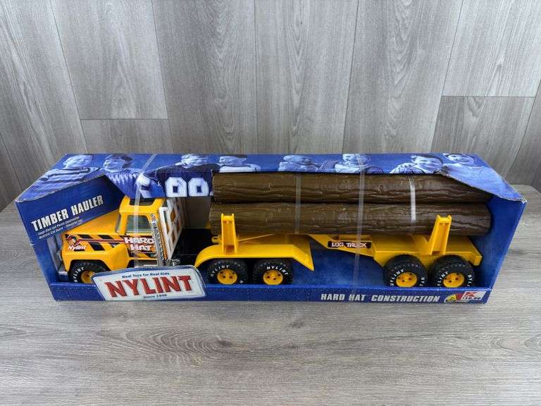 Hard Hat Contractors Timber Hauler, 26” Long, Nylint