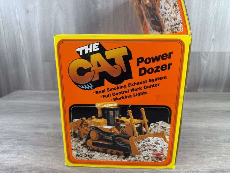 The Cat RC Power Dozer, 19” Long, New Bright