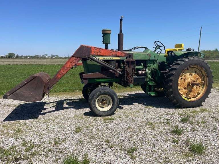 1963 John Deere 4010 Loader Tractor