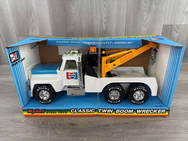 Pepsi Twin Boom Wrecker, 16” Long, Nylint, No. 869