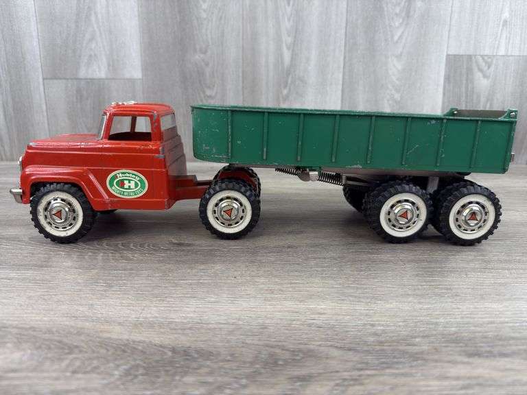 Hubley Mighty-Metal Truck & Dump Trailer, 17” Long