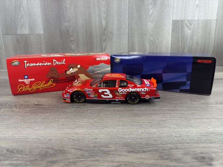 Dale Earnhardt Sr. #3 Tasmanian Devil Stock Car, 1/24, Action, 2000 Limited Edition