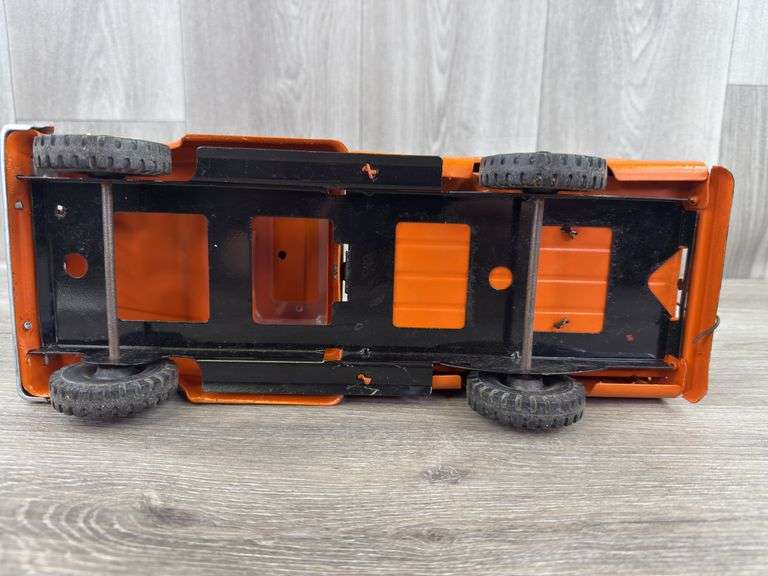 Ken’s Garage Tow Truck, 14 1/2” Long, Tonka
