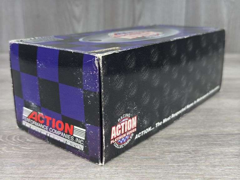Ted Musgrave #16 Family Channel 1997 Thunderbird Stock Car, 1/24, Limited Edition, 1 Of 5,604, Racing Collectables Action Platinum Series