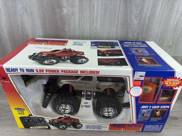 Ford F150 XLT 4x4 RC Truck, 1/14, New Bright Quality Toys