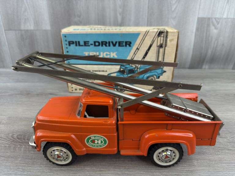 Hubley Mighty-Metal Pile-Driver Truck, 13” Long