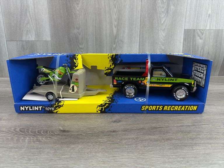Nylint Race Team Sports Recreation, Truck-8 1/2”