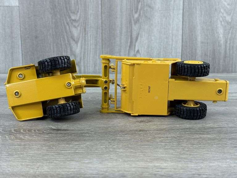 Caterpillar 631E Wheel Tractor Scraper, 1/50, Ertl