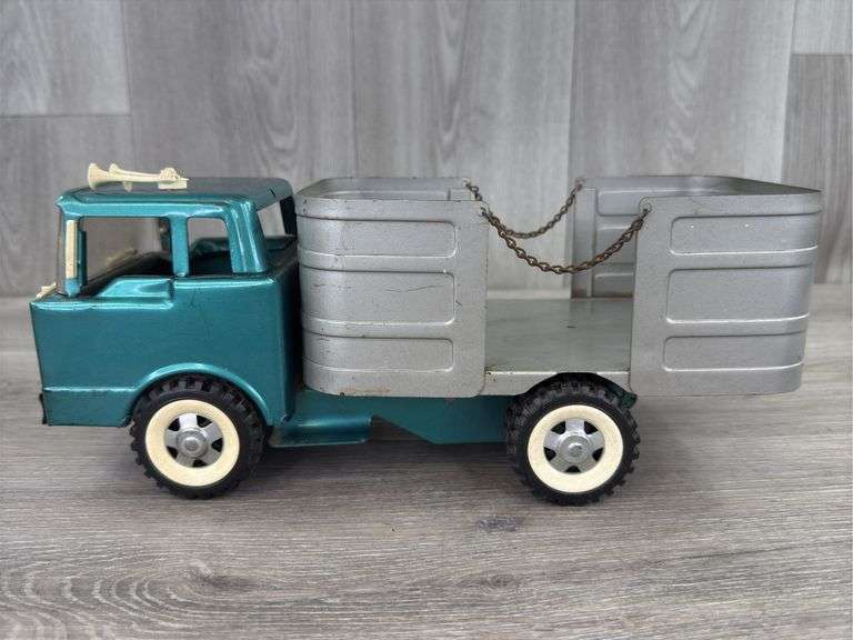 Structo Delivery Truck, 13” Long