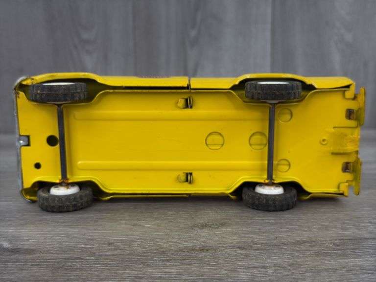 Tonka Jeep Pickup Truck, 9” Long