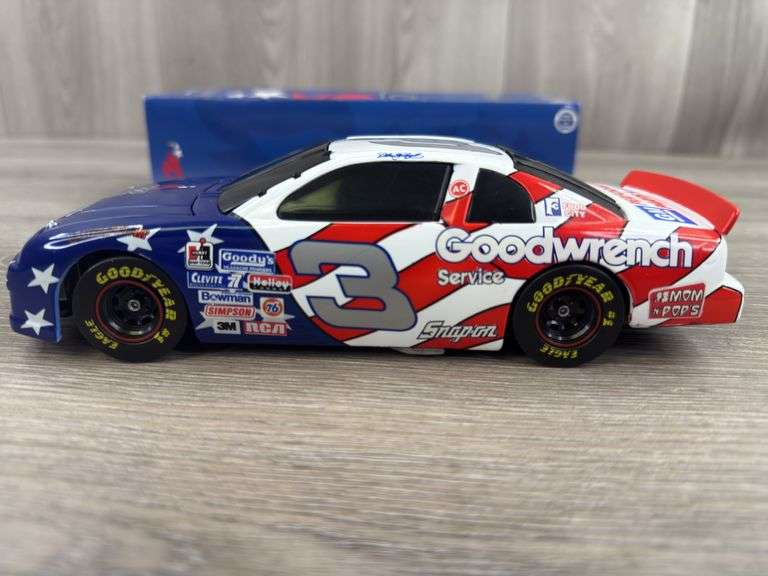 Dale Earnhardt Sr. #3 Goodwrench Stock Car Bank, 1/24, Action, Limited Edition, 100 Atlanta 1996
