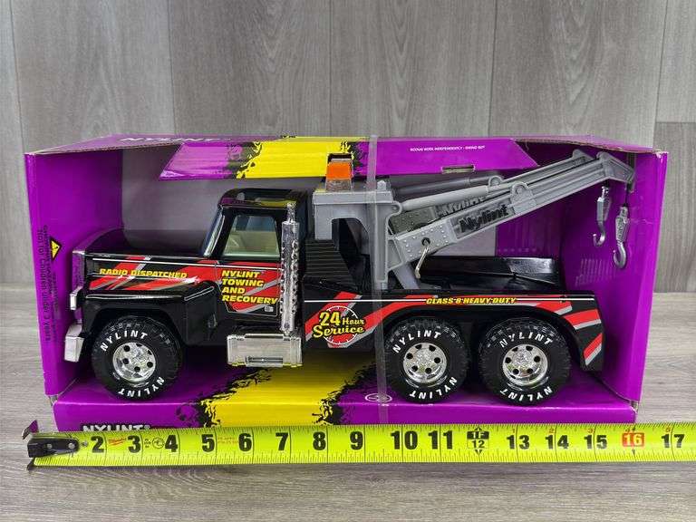 Nylint Towing & Recovery Wrecker, 16” Long, No. 866