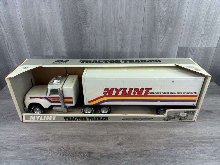 Nylint Tractor Trailer, 28” Long, Nylint