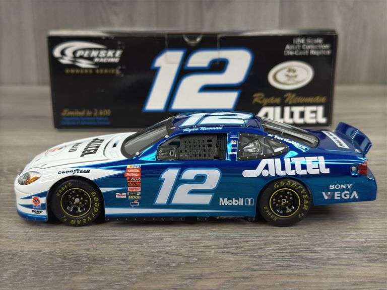 NASCAR Ryan Newman #12 Alltel Justice League 1/24 – Team Caliber, Occasion