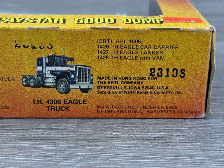 International Paystar 5000 Dump Truck, 1/64, Ertl, Trucks & Miniatures Of The World