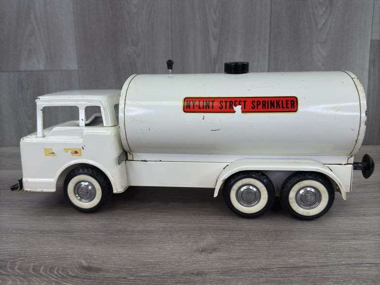 Ny-Lint Ford C600 Street Sprinkler, 18” Long, Ny-Lint Toys