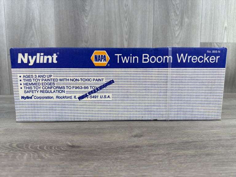 NAPA Auto Parts Twin Boom Wrecker, 16” Long, Nylint