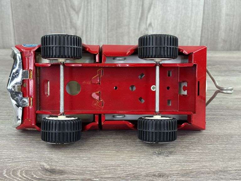 Tonka 24 Hr. Service Tow Truck, 9” Long