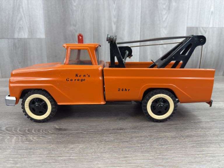 Ken’s Garage Tow Truck, 14 1/2” Long, Tonka