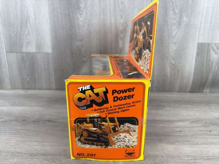 The Cat RC Power Dozer, 10” Long, New Bright