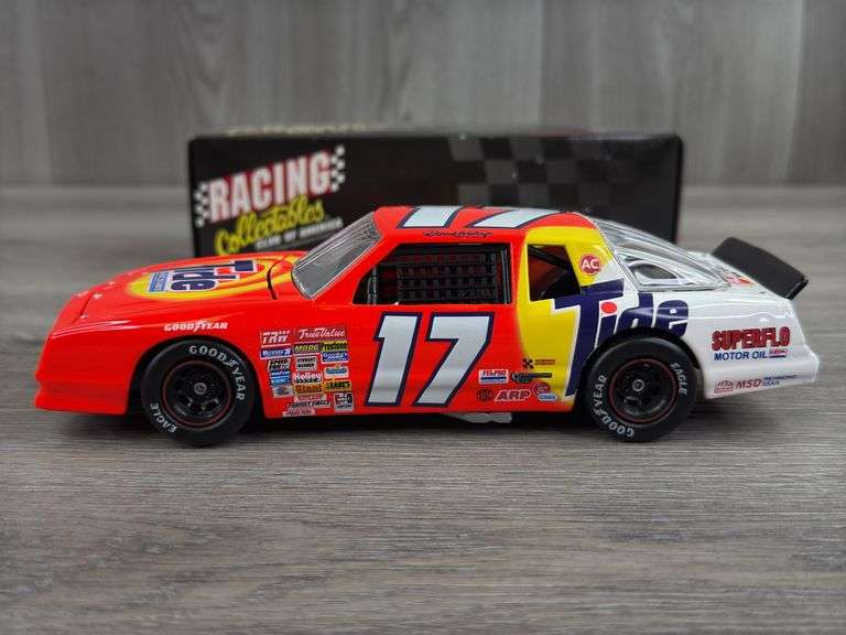 Darrell Waltrip #17 Tide Monte Carlo Stock Car, 1/24, Limited Edition, 1 Of 5,000, Action Racing Collectables Club Of America