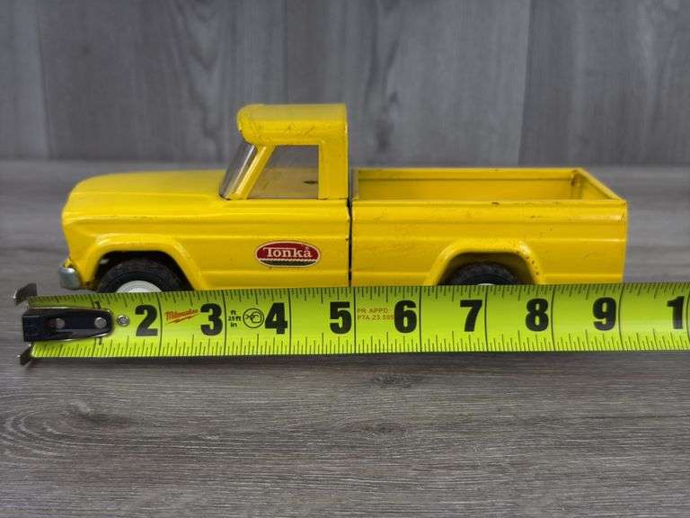 Tonka Jeep Pickup Truck, 9” Long