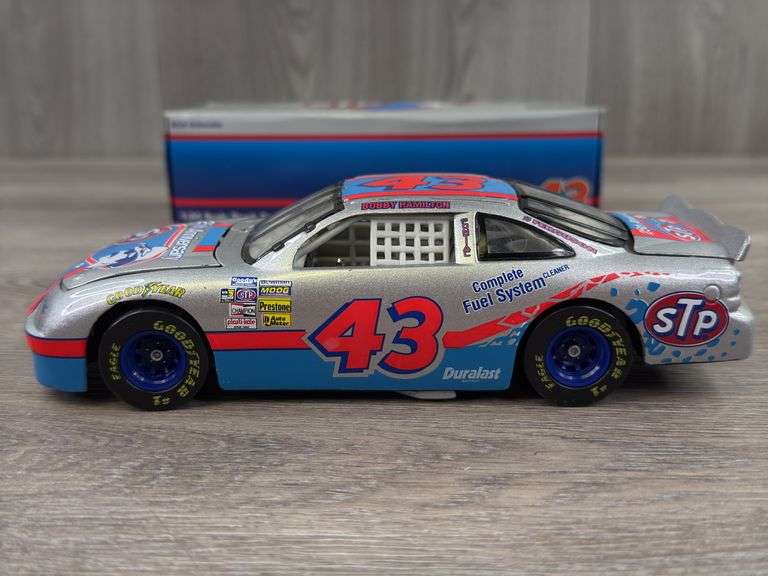 Bobby Hamilton #43 STP 25th Anniversary Pontiac Grand Prix Stock Car, 1/24, 1996 Limited Edition, 1 Of 3,500, Action