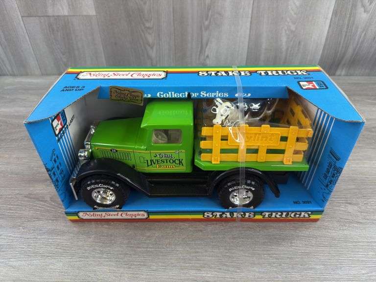 Nylint Livestock Farms Stake Truck, 13” Long, Nylint Classics