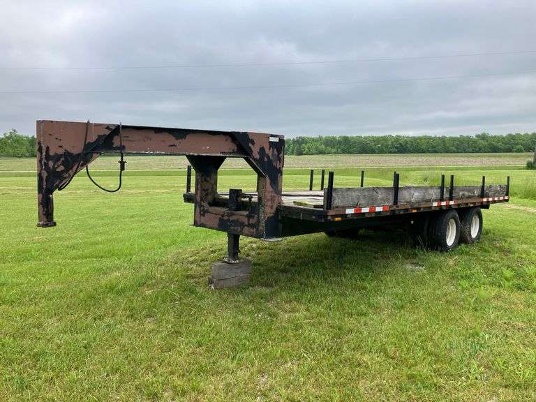 Tandem Axle Trailer