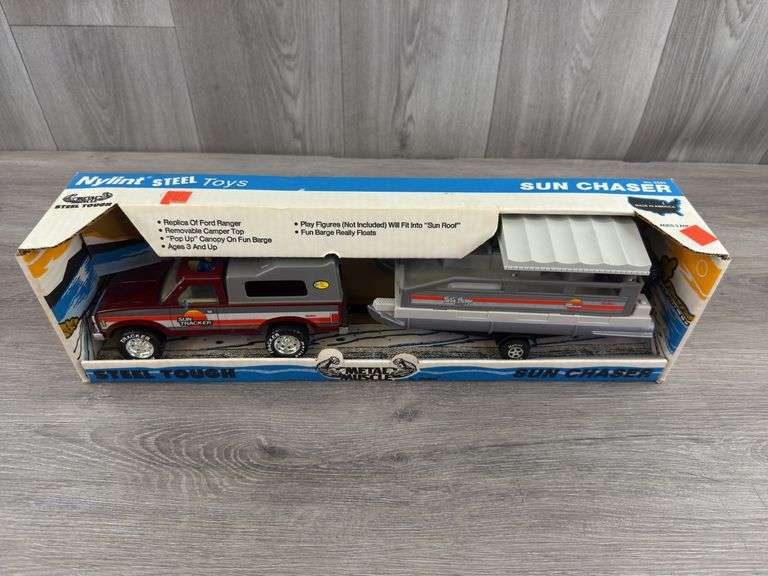 Ford Ranger Sun Chaser, 18 1/2” Long, Nylint, Metal Muscle
