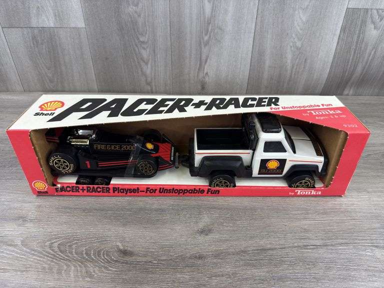 Shell Pacer +Racer Playset, 17 1/2” Long, Tonka
