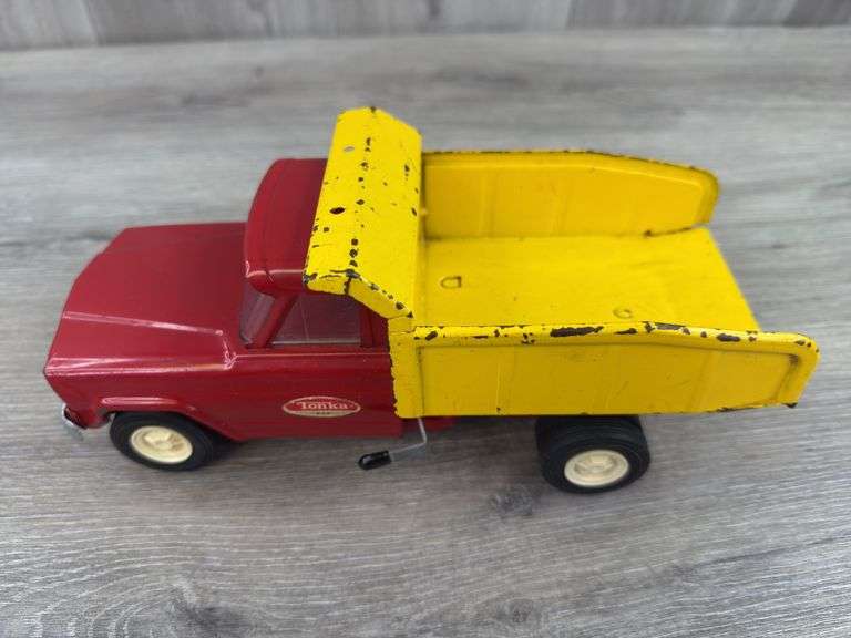 Tonka Jeep Dump Truck, 9 3/4” Long