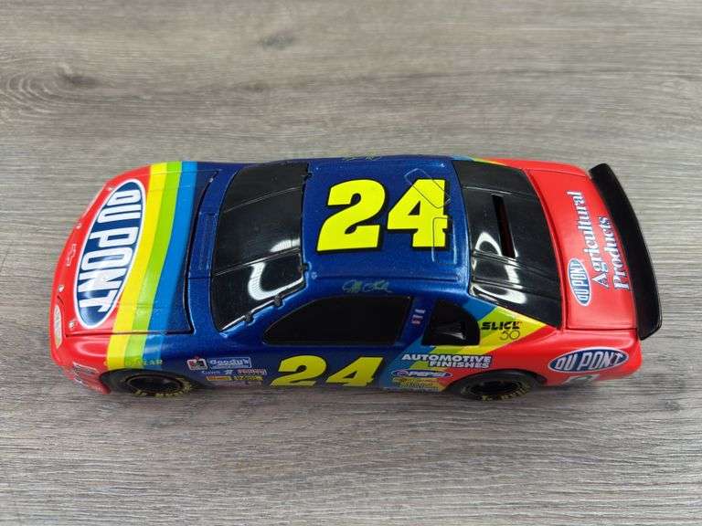 Jeff Gordon #24 DuPont 1997 Monte Carlo Stock Car Bank, 1/24, Limited Edition, 1 Of 3,500, Racing Collectables Club Of America