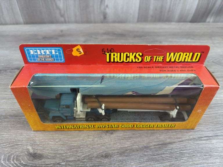 International Paystar 5000 Logger Trailer, 1/64, Ertl, Trucks & Miniatures Of The World