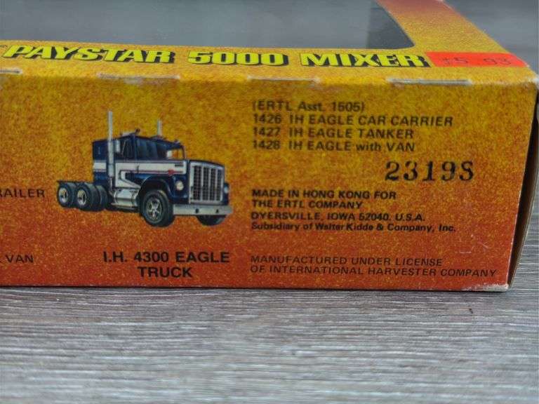 International Paystar 5000 Mixer, 1/64, Ertl, Trucks & Miniatures Of The World