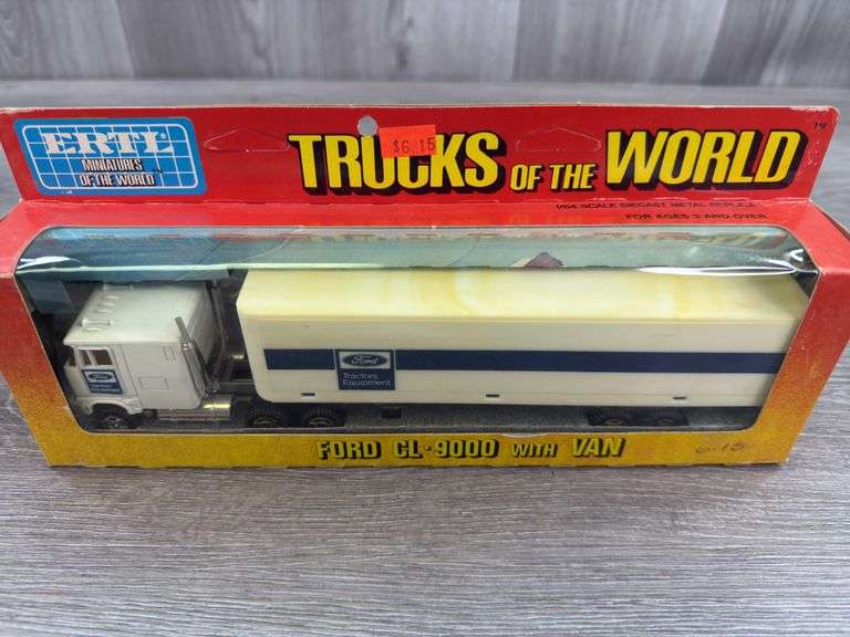 Ford CL-9000 W/Van, 1/64, Ertl, Trucks & Miniatures Of The World