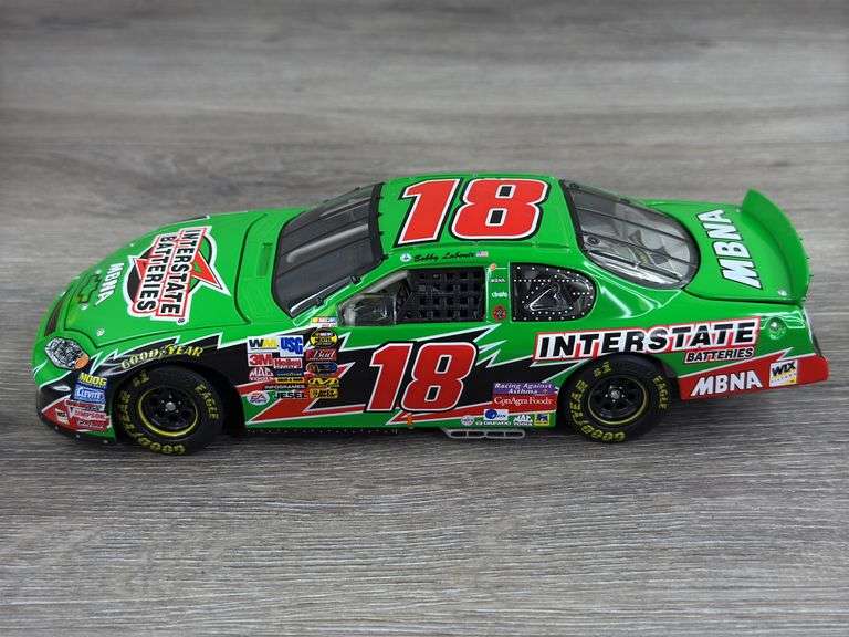 Bobby Labonte #18 Interstate Batteries/NEXTEL Inaugural Season 2004 Monte Carlo Stock Car, 1/24, Limited Edition, #415/2004, Action, Dealer Exclusive