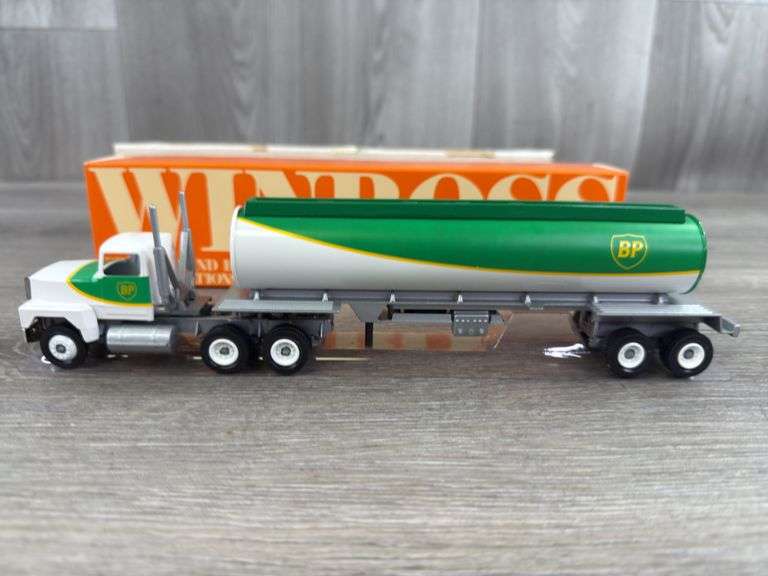 BP Oil Tanker Truck, 10” Long, Winross, Original Shipping Box