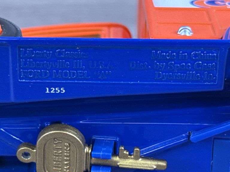 Ford Model A Cooper Tires Pickup Bank, 1/25, Limited Edition
