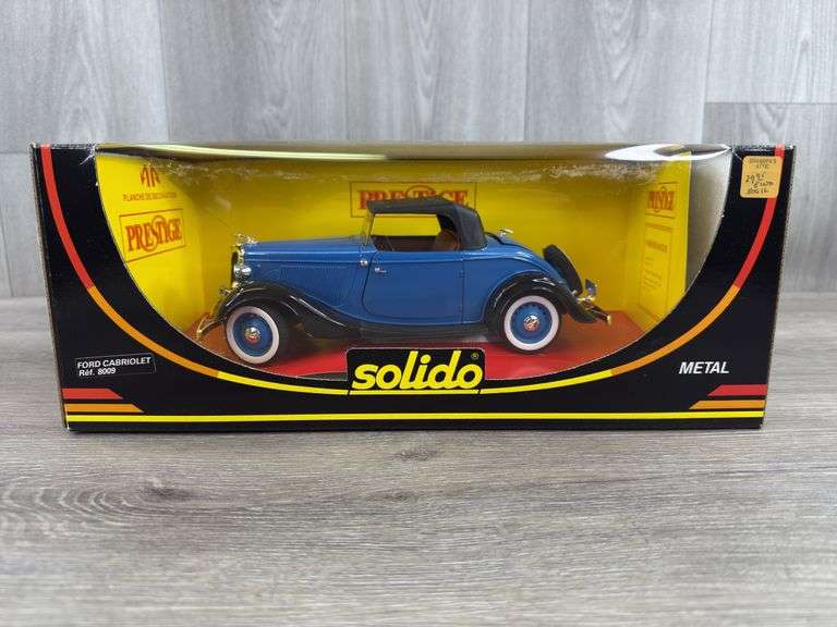 1934 Ford Cabriolet, 9” Long, Solido, Prestige