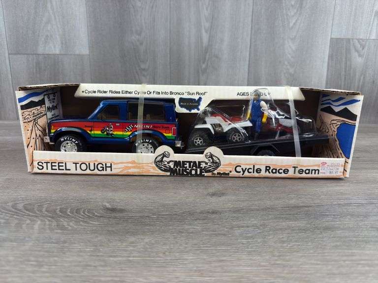 Nylint Cycle Race Team Set, 15” Long, Metal Muscle