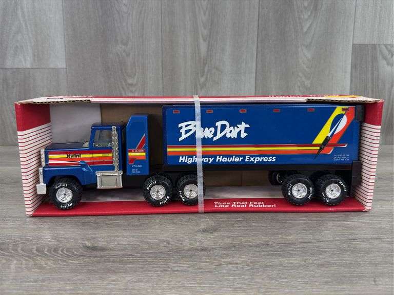 Blue Dart Highway Hauler Express Tractor Trailer, 14 1/4” Long