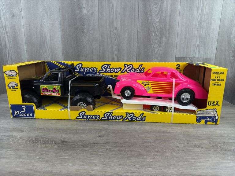 Super Show Rods Ford 4x4 Truck, ‘40 Ford & Trailer, 29” Long