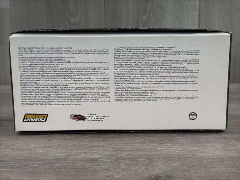 Martin Truex Jr. #1 Bass Pro Shops/3 Days Of Dale 2006 Monte Carlo SS Stock Car, 1/24, Limited Edition, 1 Of 3,504, Back On Track, Our Salute To A Legend-Dale Earnhardt, Motorsports Authentics