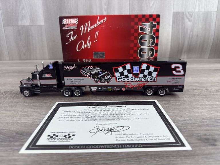 Dale Earnhardt Sr. #3 Goodwrench Racing Transporter, 1/64, #1,212 Of 2,508, Limited Edition, Racing Collectables Club Of America, 1994, Members Only, Certificate Of Authenticity