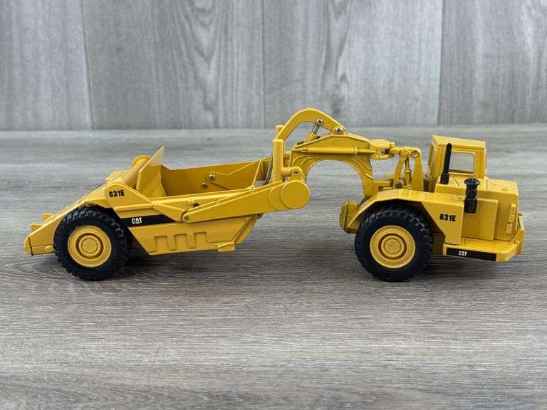 Caterpillar 631E Wheel Tractor Scraper, 1/50, Ertl